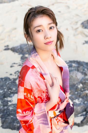 女演员贵州拍戏遇极端天气 胳膊受伤